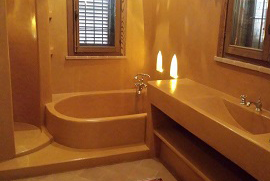 Tadelakt salle de bain par une chaux Marocaine